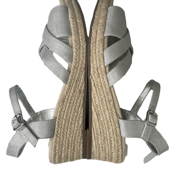 Lands End Womans Platform Wedge Espadrille Strappy Sandal Silver Metallic US 8.5 - Picture 8 of 15